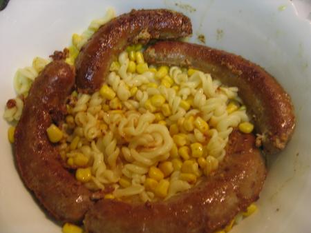 L' ALIMENTATION TRES VARIEES  .