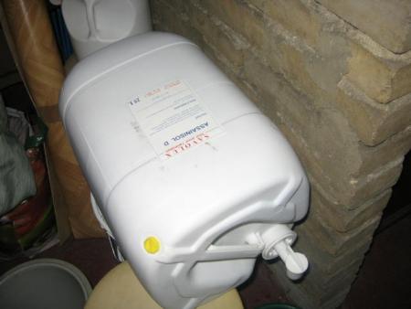 LE DETTOL SUPER DESINFECTANT  .