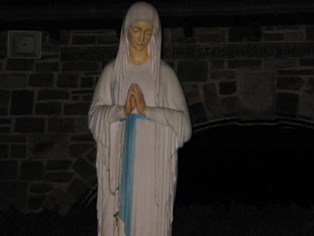 LA VIERGE MARIE  DE BANNEUX .